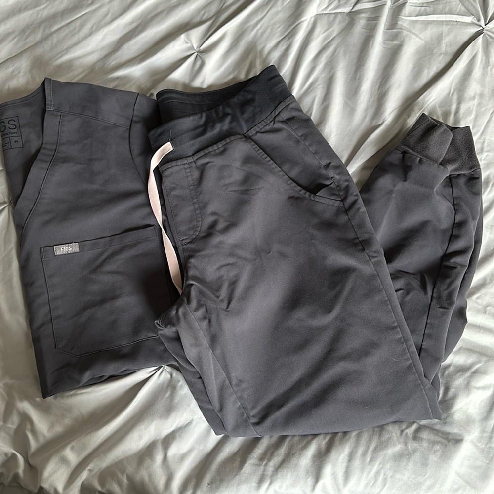 Gray Figs Scrubs